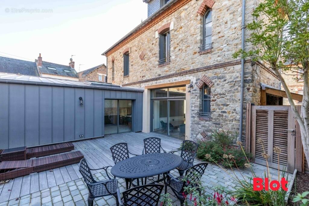 Maison à RENNES