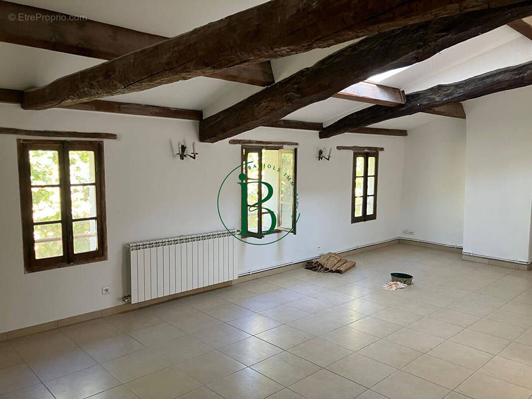 Appartement à BARJOLS