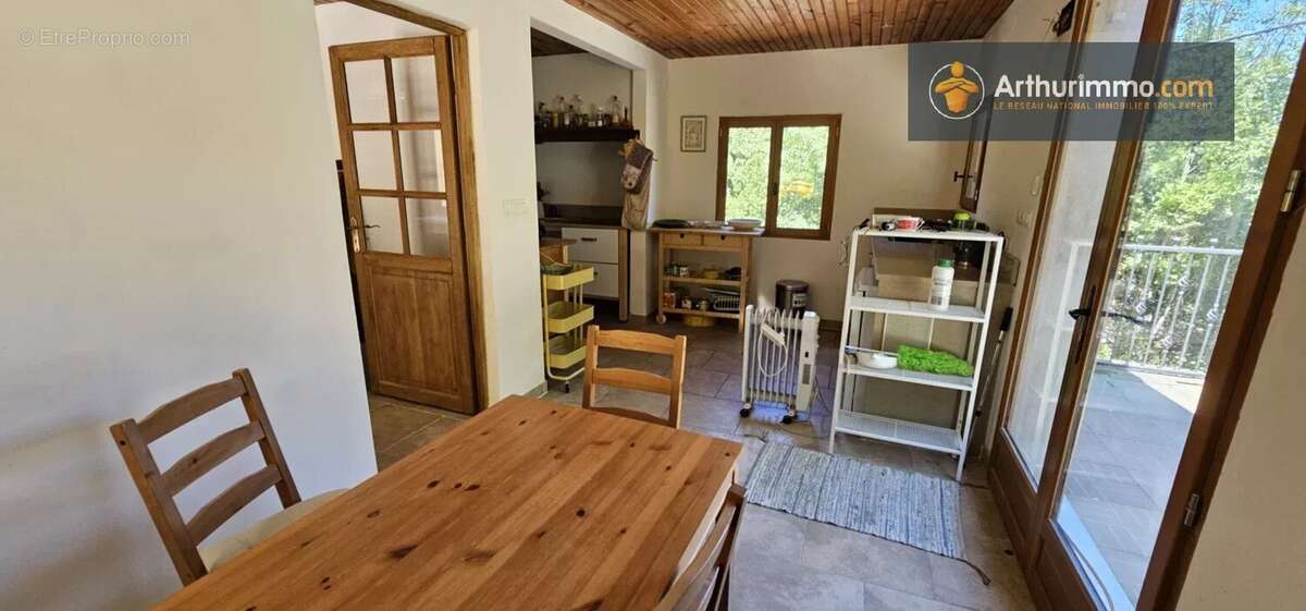 Maison à MONTFERRIER