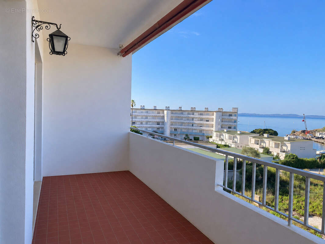 Appartement à HYERES