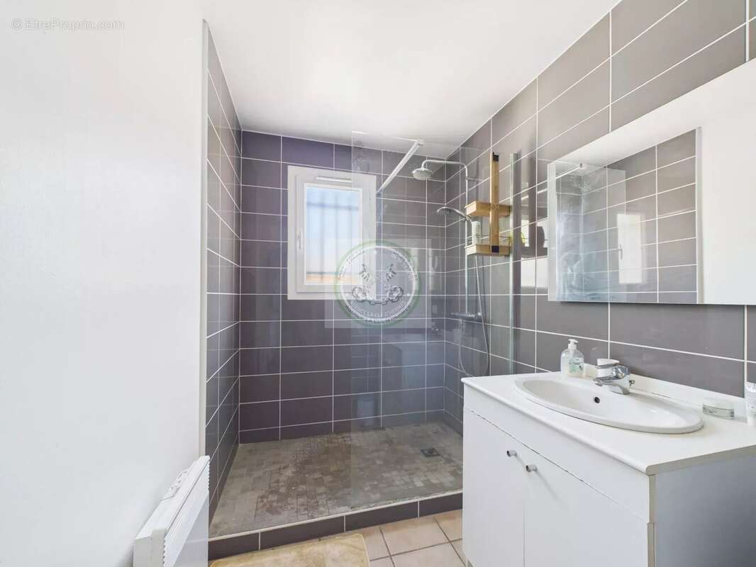 À vendre - villa  4 pièces - domaine du  capitou - photo 12