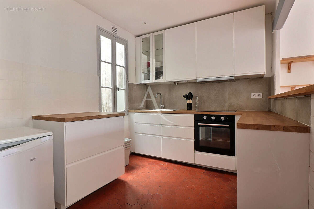 Appartement à MARSEILLE-1E