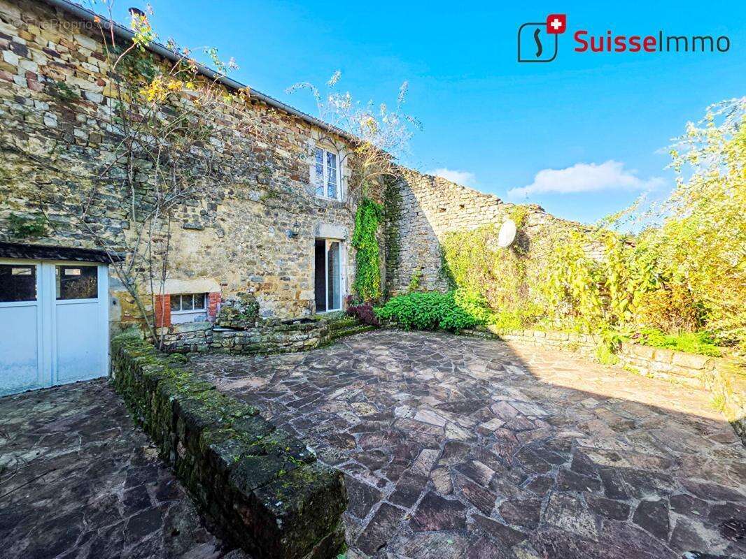 Maison à CHAUVIREY-LE-CHATEL