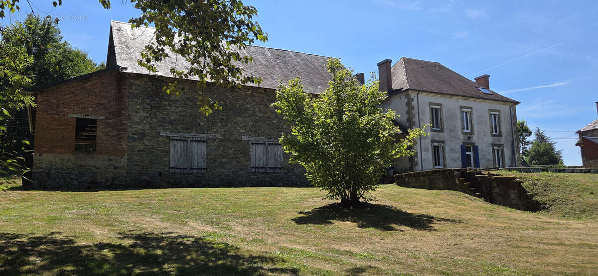 Maison à LUBERSAC