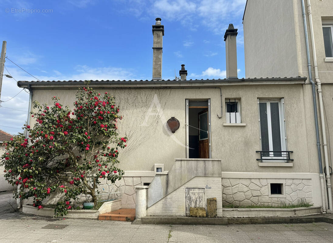 Appartement à LIVRY-GARGAN