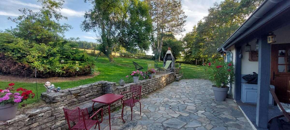 Maison à VILLENEUVE-EN-MONTAGNE