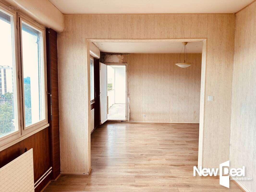Exclusivite appartement de type 5 de 95 m2 a renover - photo 5