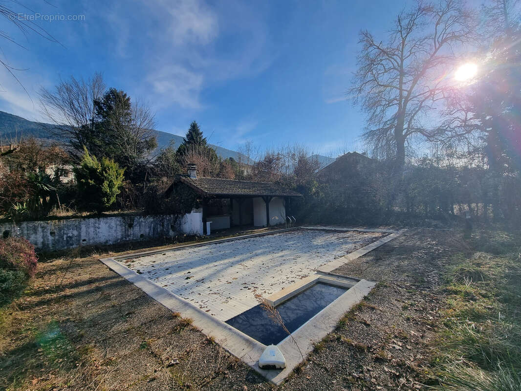 Maison à VAULNAVEYS-LE-HAUT