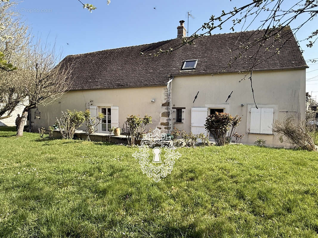 Maison à DONNEMARIE-DONTILLY