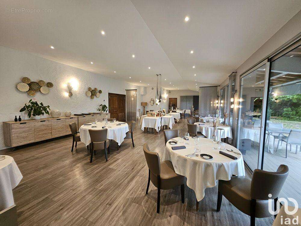 Photo 8 - Commerce à VIRIGNIN