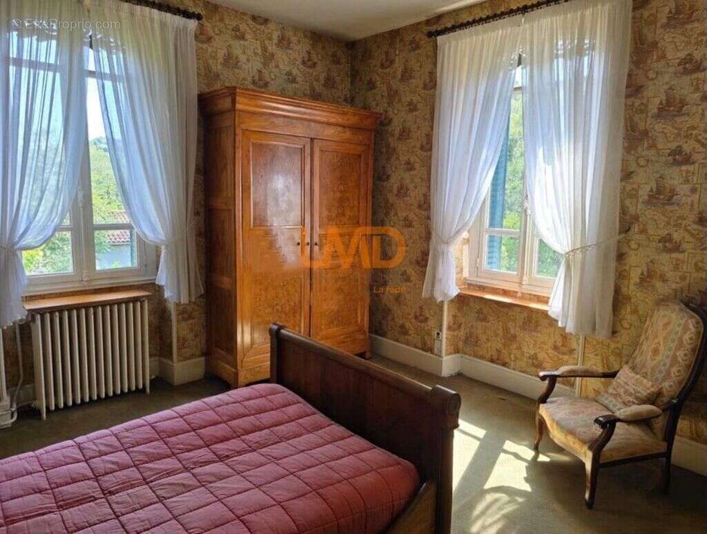 Aveyron grande maison familliale sur terrain clôt - photo 8