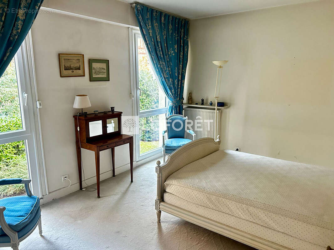 Appartement à GARCHES