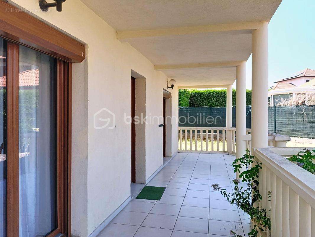 Maison familiale de 129 m² avec 4 chambres, terrain de 1 000 m² – Charnecles - photo 16
