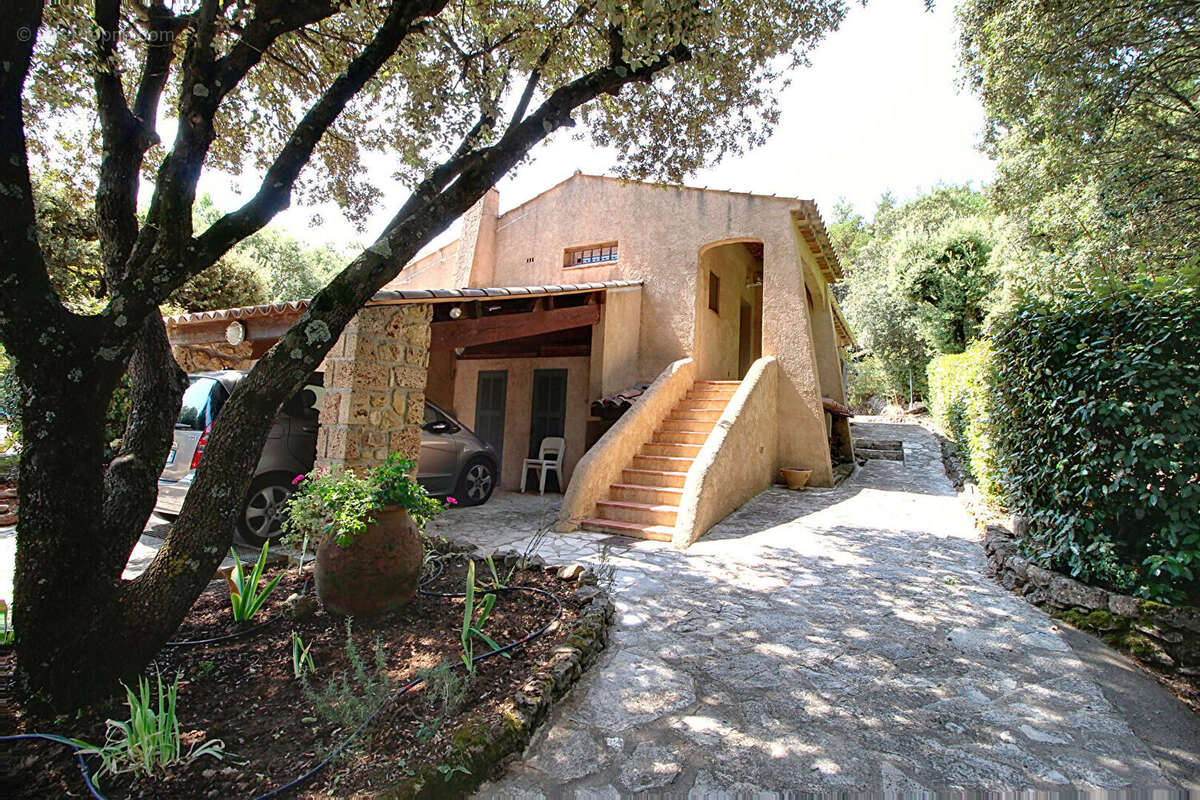 Maison à TOURTOUR