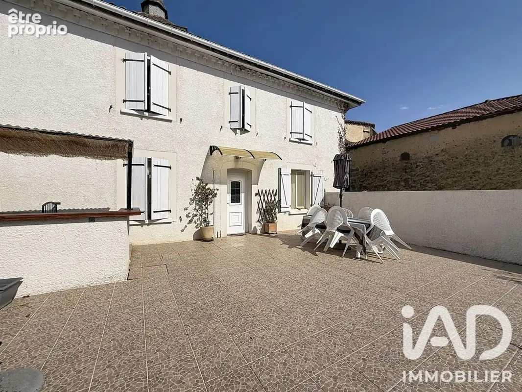 Photo 1 - Maison à URGONS