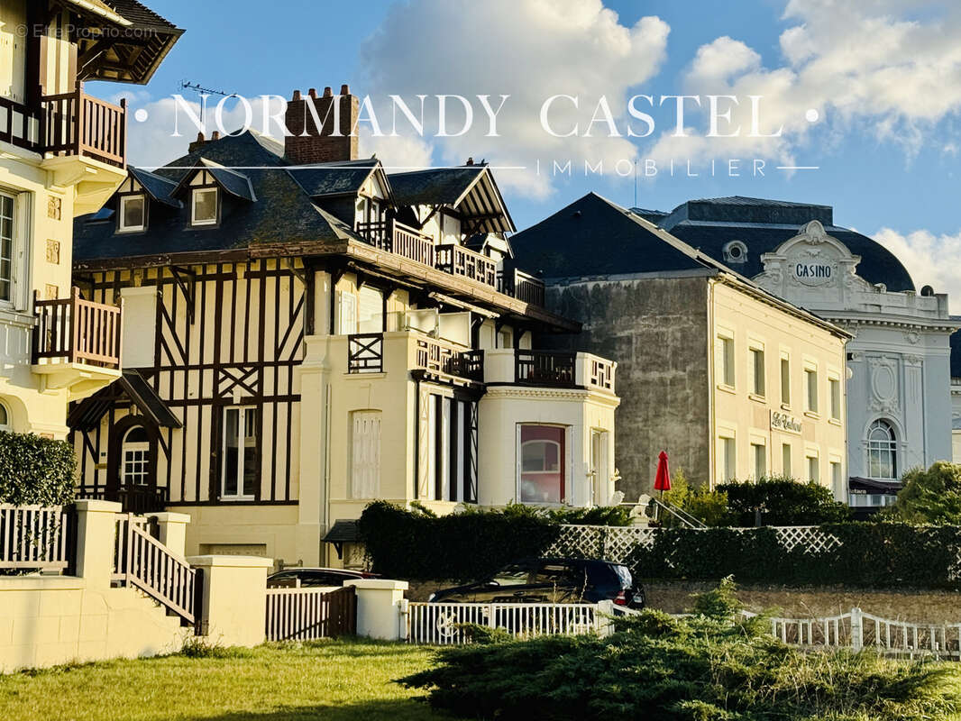 Appartement à TROUVILLE-SUR-MER