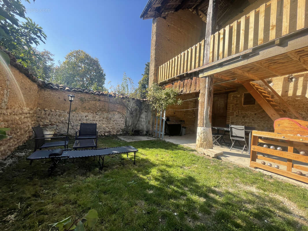 Maison à SAINT-ETIENNE-DE-SAINT-GEOIRS