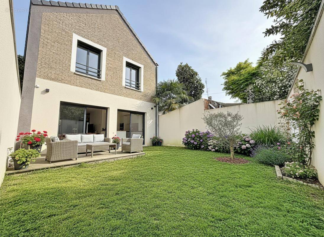 Maison à VILLEJUIF