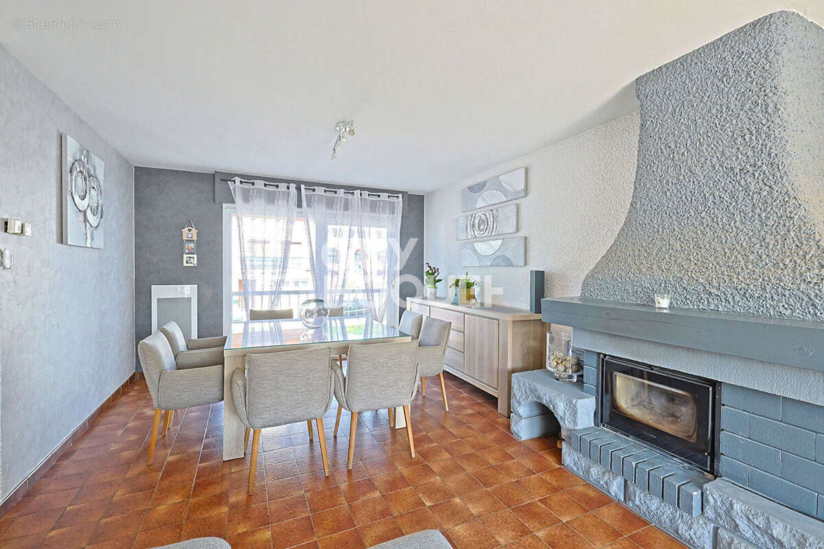 Appartement à NEUVES-MAISONS