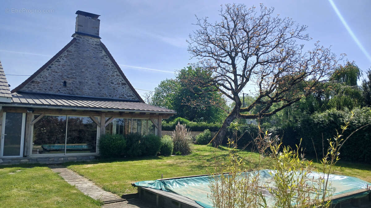 Maison à CHALVIGNAC