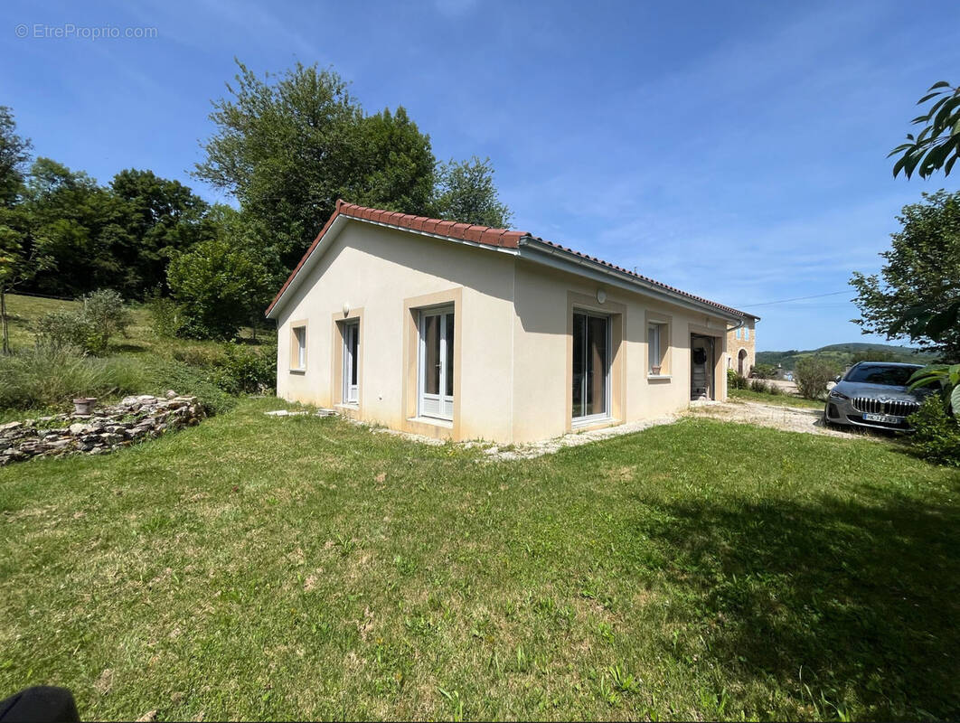 Maison à MONTFLEUR