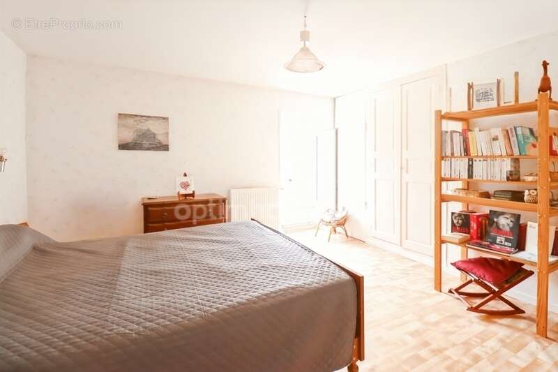 Maison à MAGNAC-LAVAL