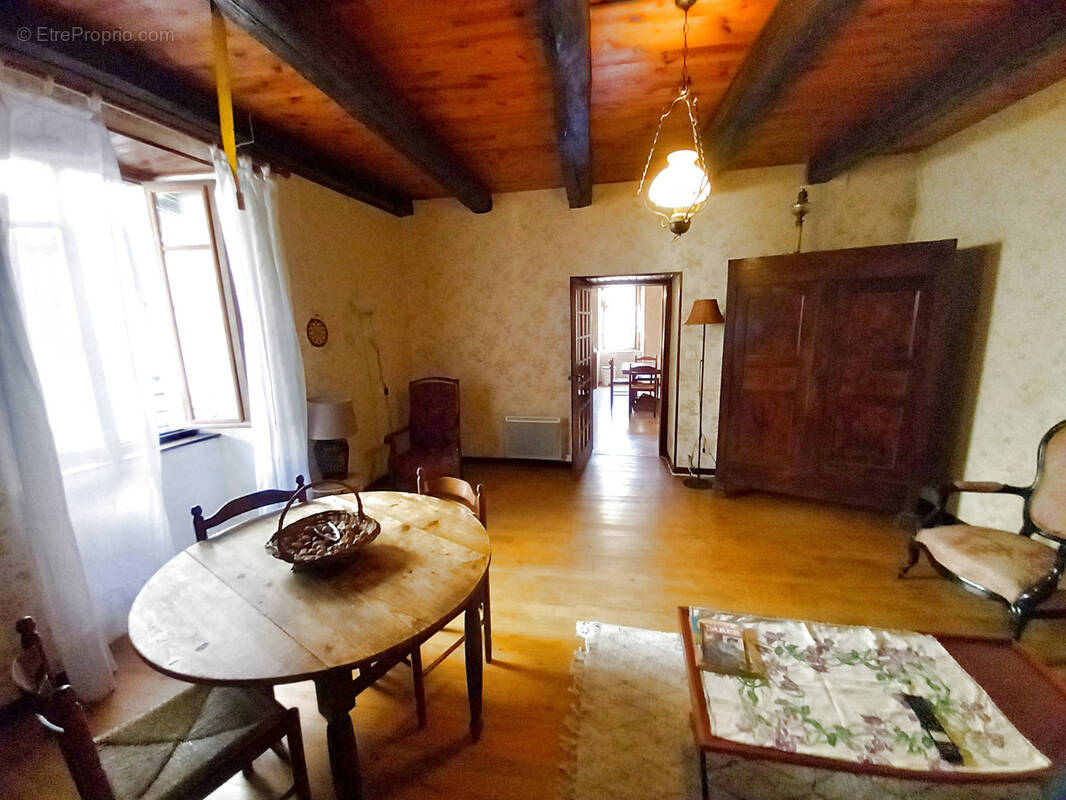 Maison à FAYET