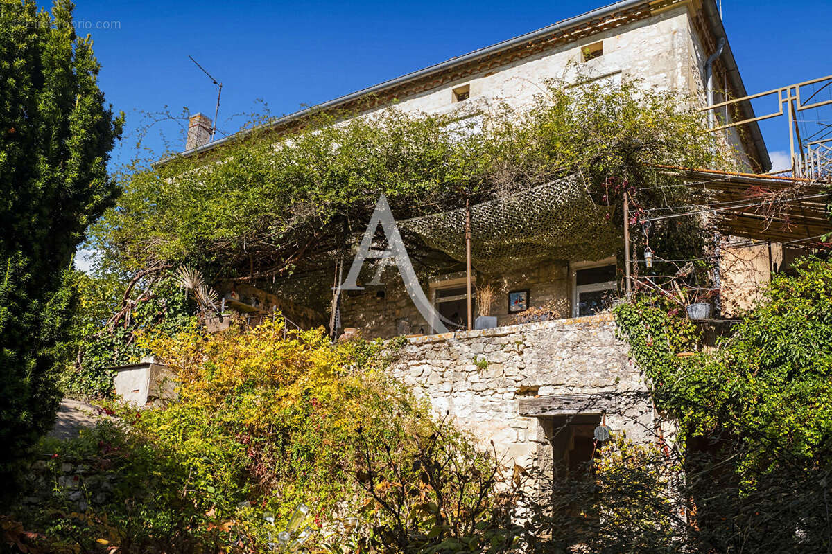 Maison à MAUROUX