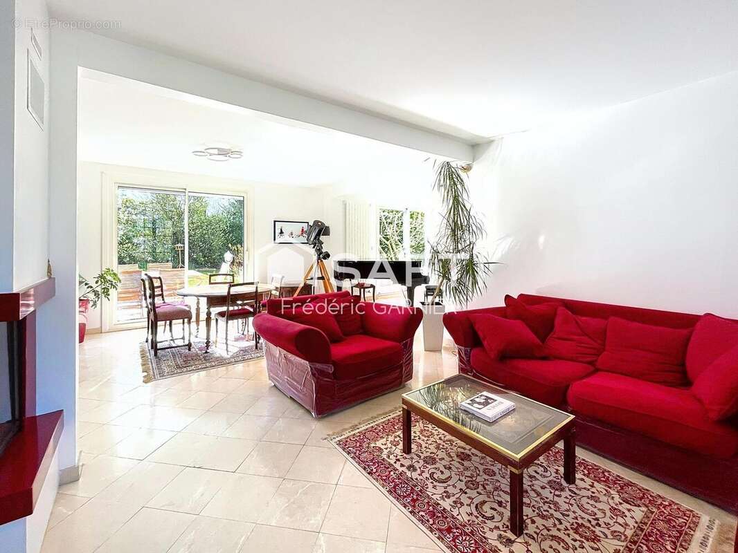 Photo 2 - Maison à OZOIR-LA-FERRIERE