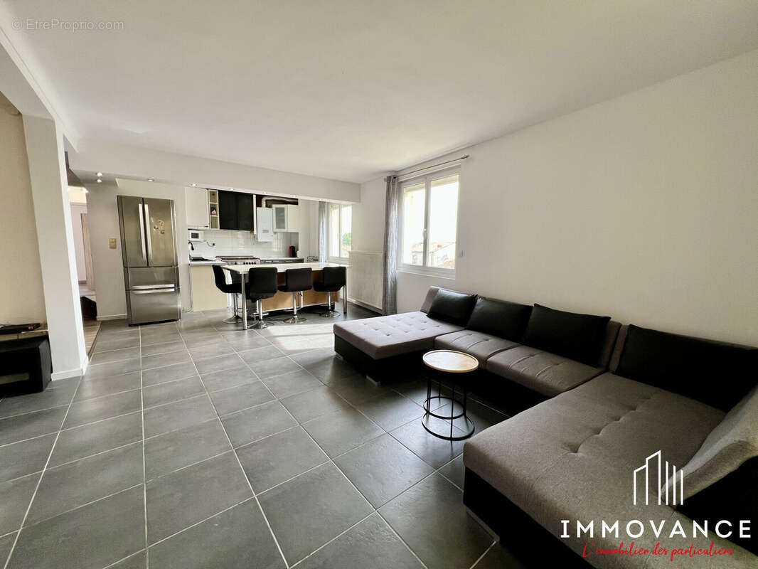 Appartement à LUNEL