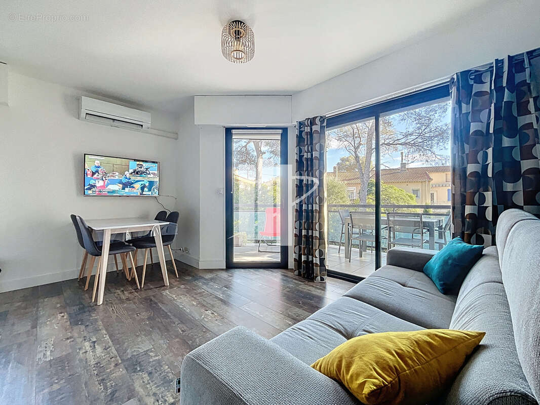 Appartement à SAINT-RAPHAEL