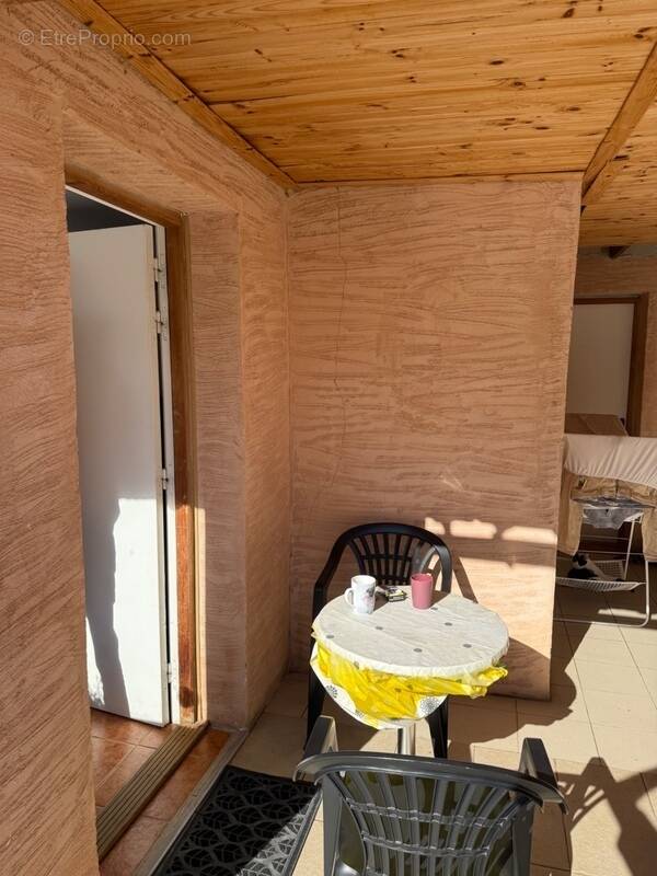 Appartement à EGUILLES