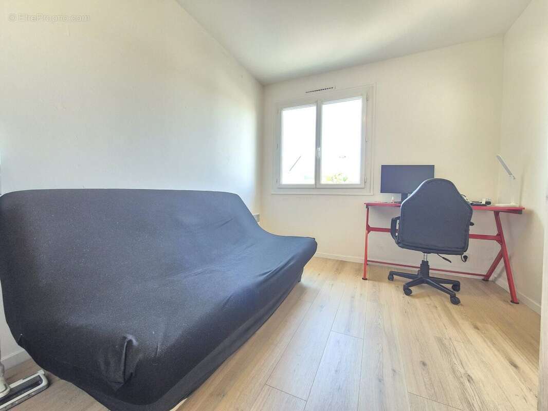 Maison 78 m² à Cande  - photo 6