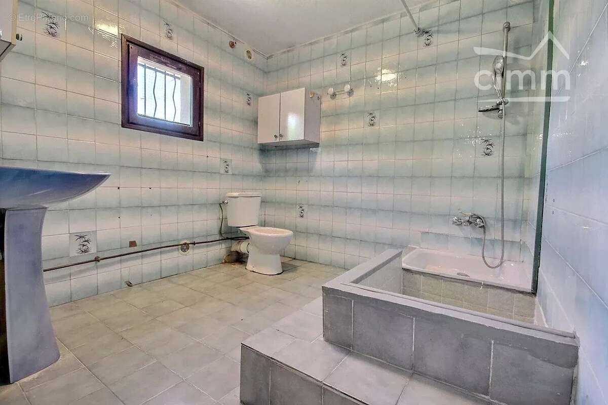 A vendre - maison mitoyenne type 7p+c - tencin - photo 13