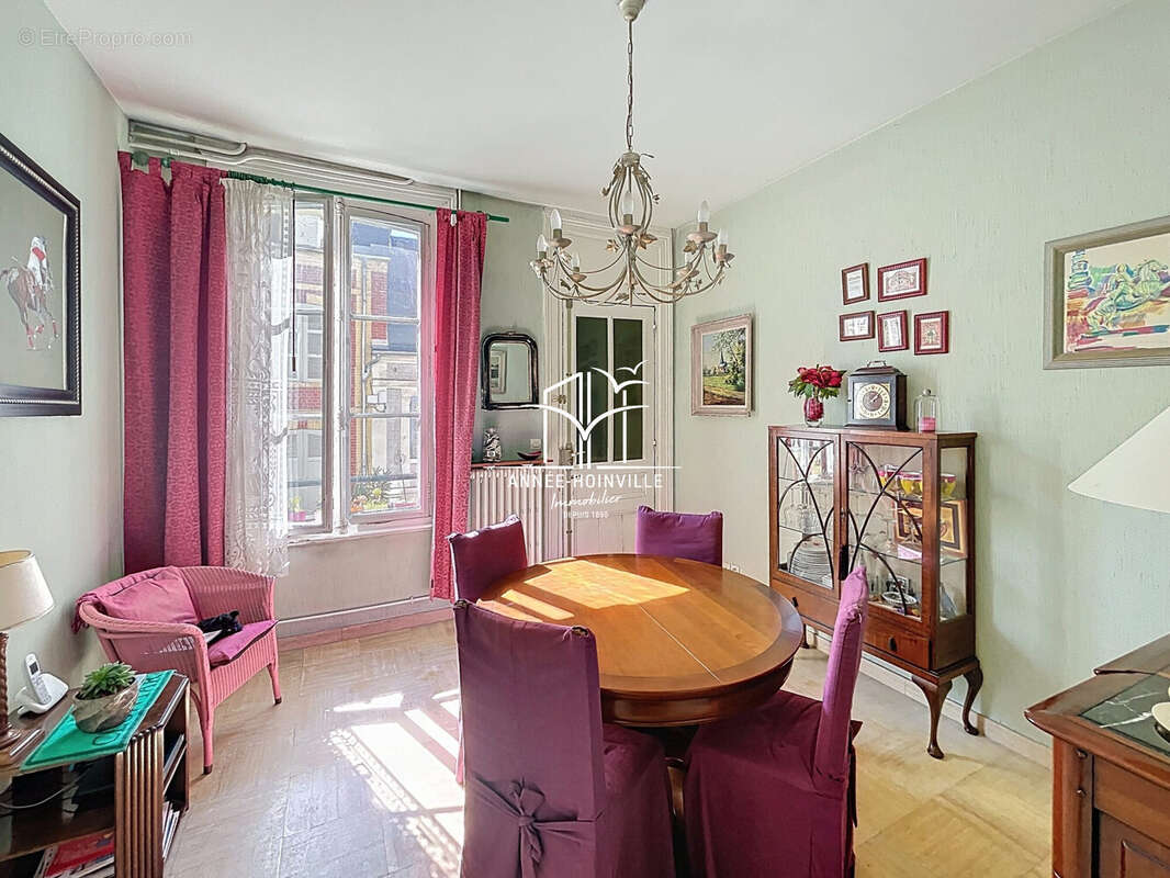 Maison à TROUVILLE-SUR-MER