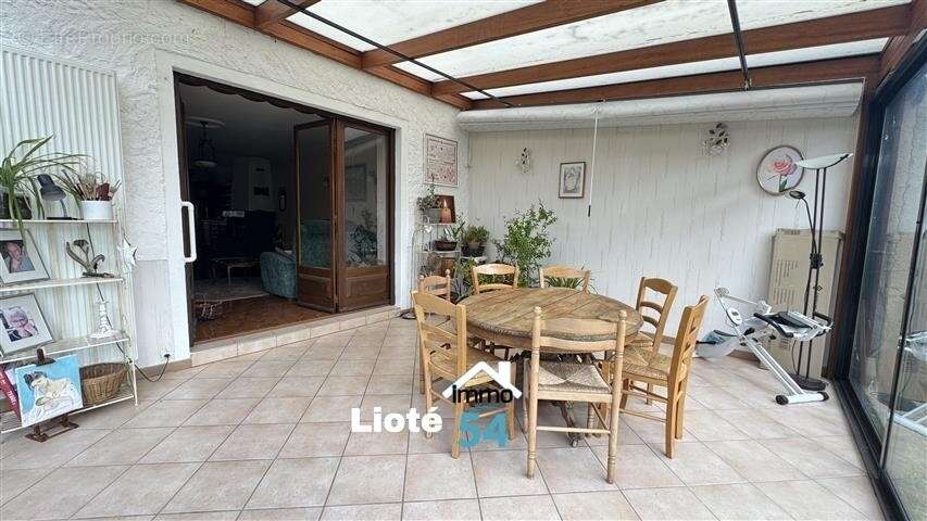 Maison à BREMONCOURT