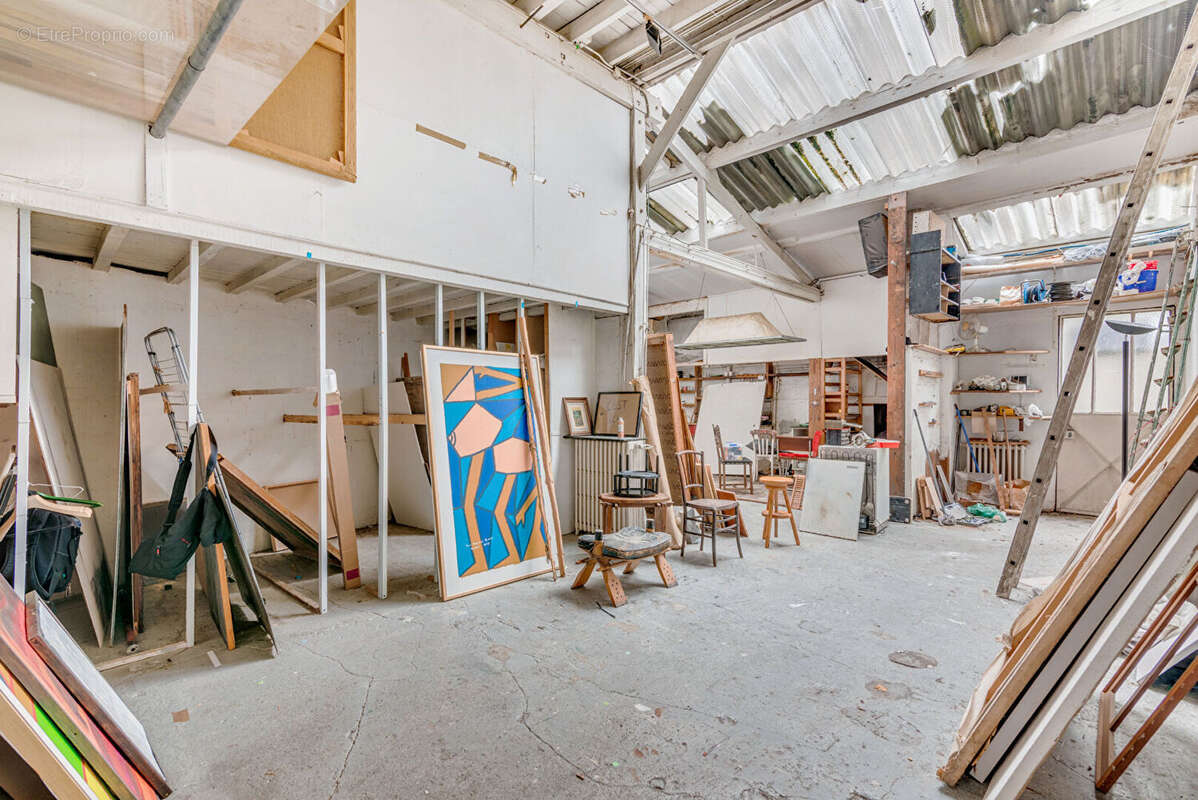 Commerce à PARIS-20E