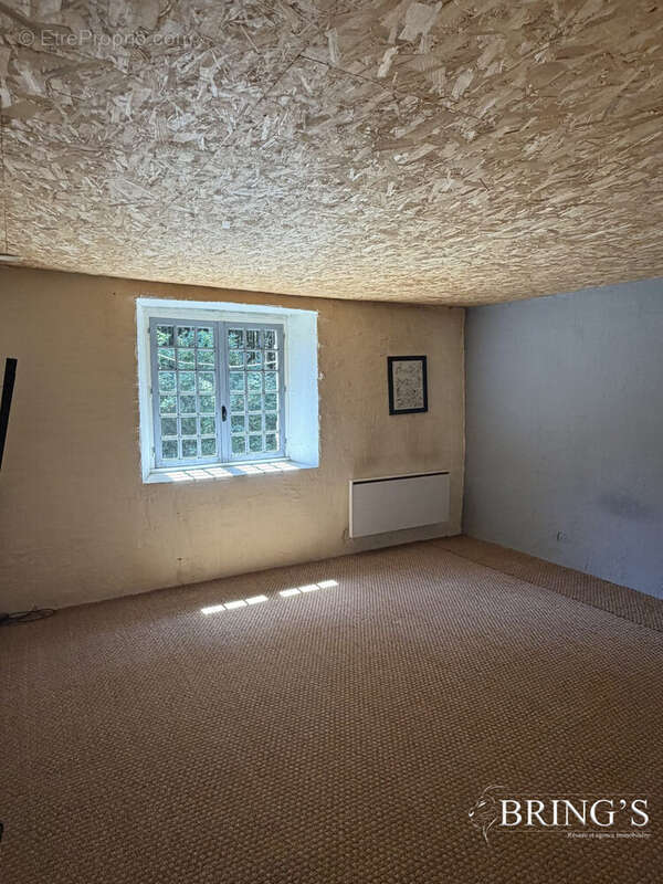 Maison 124 m² à Saint-Romain-Les-Atheux  - photo 9