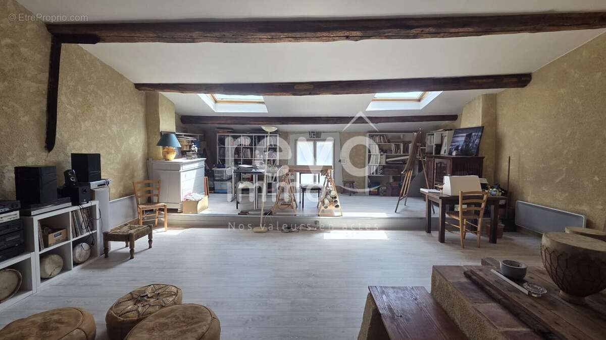 ST PARGOIRE: Belle vigneronne 177 m² hab. en parfait état avec 2 terrasses et grand garage - photo 12