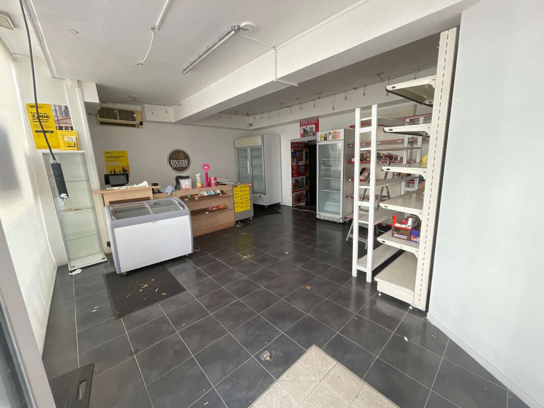 Commerce à LE PEAGE-DE-ROUSSILLON