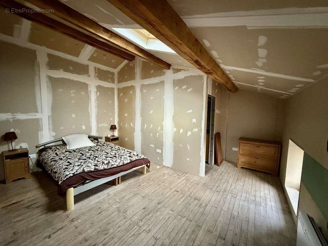 Maison à CAUNAY