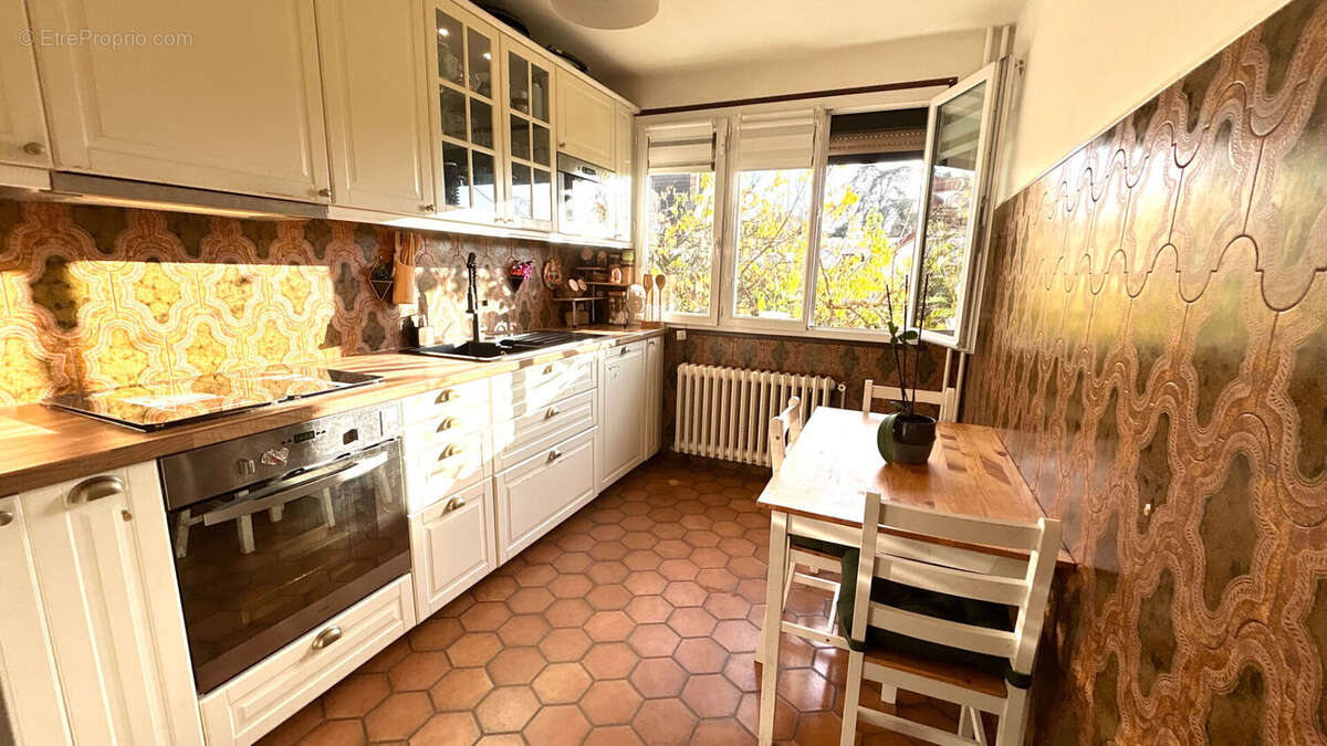 Maison à MORANGIS