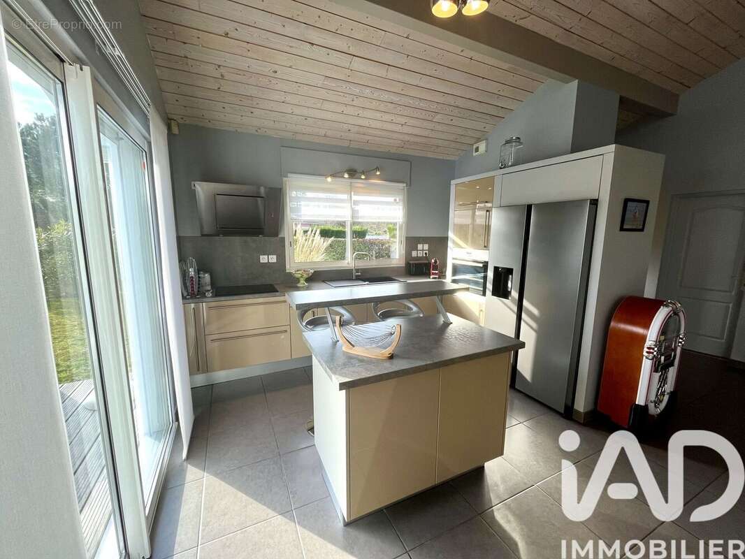 Maison 179 m² à Gourbera  - photo 5