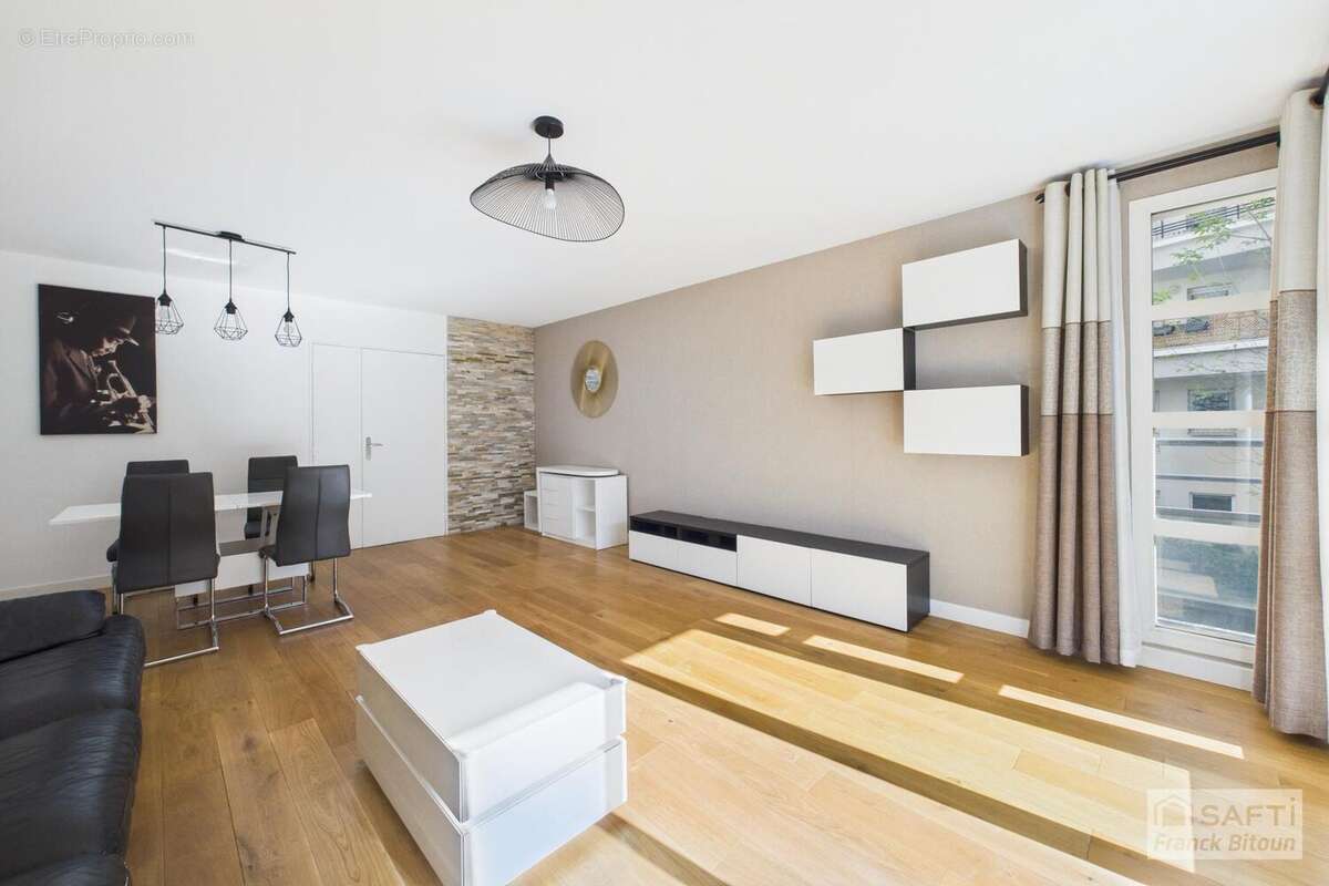 Photo 6 - Appartement à COURBEVOIE