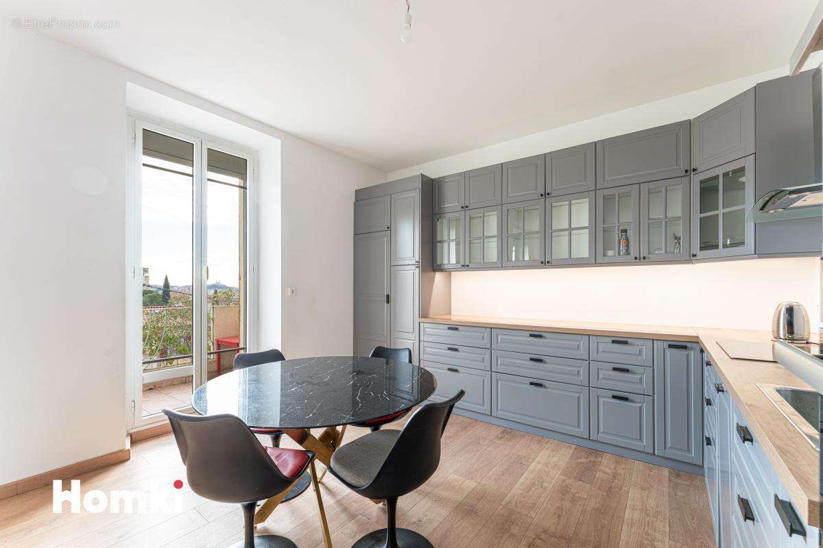 Appartement à MARSEILLE-12E