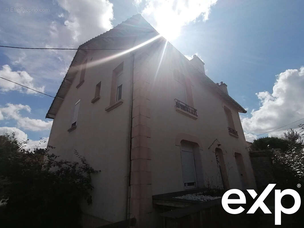 Maison à LA SOUTERRAINE