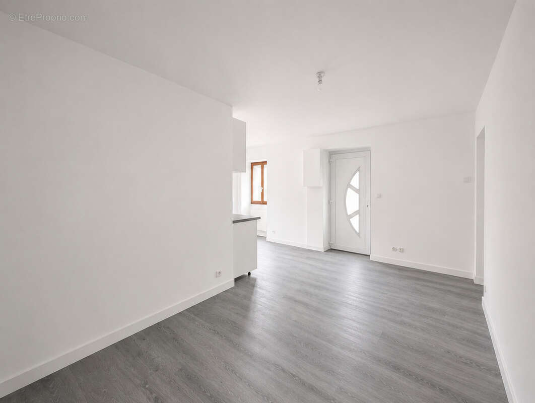 Appartement à LIEUSAINT