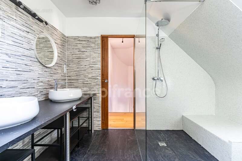 Maison à NOGENT-SUR-MARNE