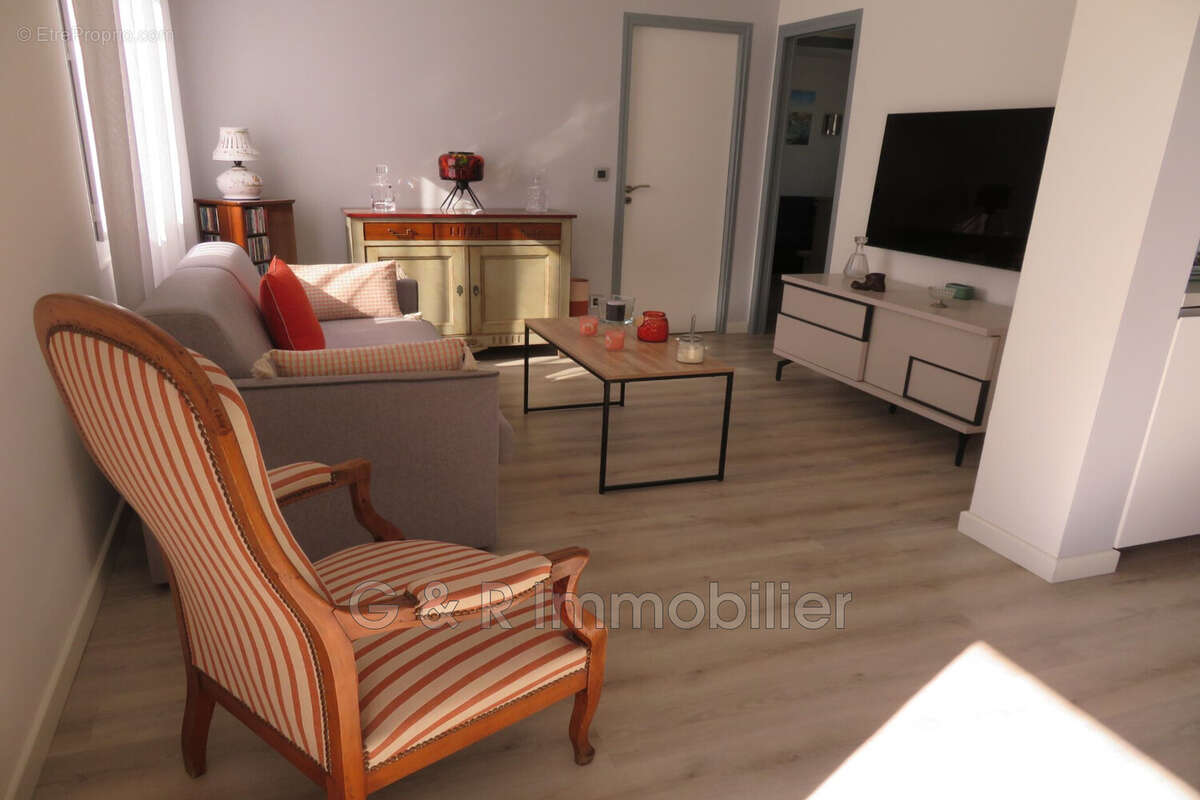 Appartement à SANARY-SUR-MER
