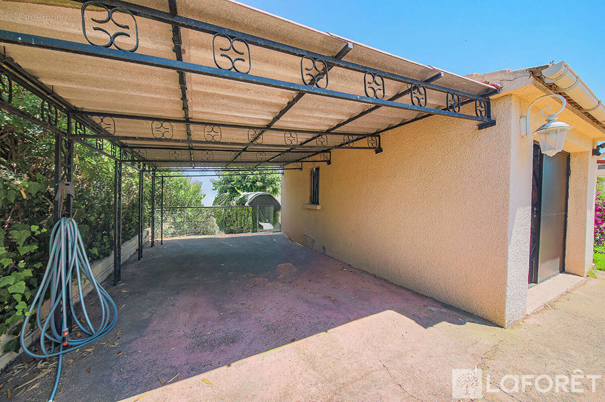 Maison de plain-pied Borgo 4 pièce(s) 93 m2 - photo 4